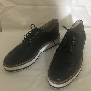Shelly’s London oxfords